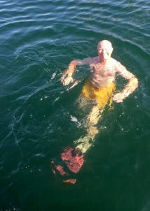 Swimming in Sweden to clear the prop of fishing pot remnants.